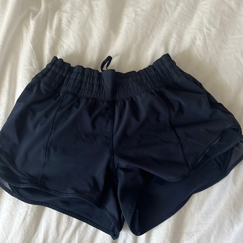 Lululemon Hotty Totty shorts